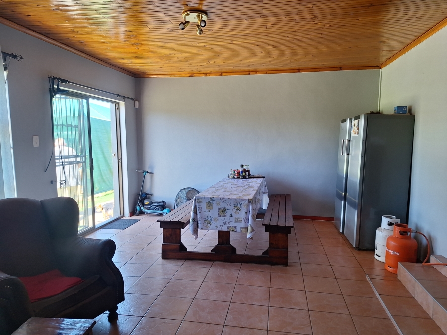 To Let 5 Bedroom Property for Rent in Retief Eastern Cape
